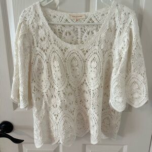 Women’s Crocheted Top Size M